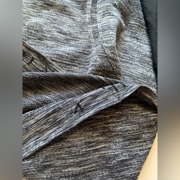 Lululemon Swiftly Tech Long Sleeve Crew - Picture 4 of 9
